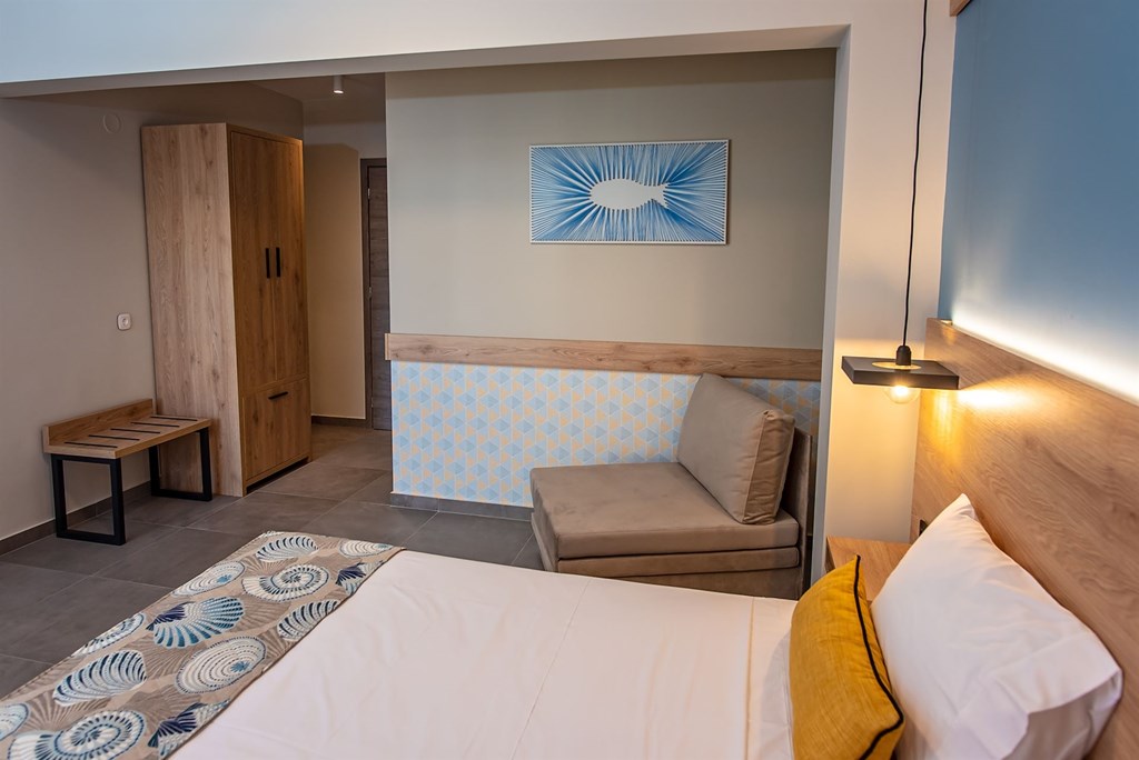 Hotel Mythic superior double room 3.jpg