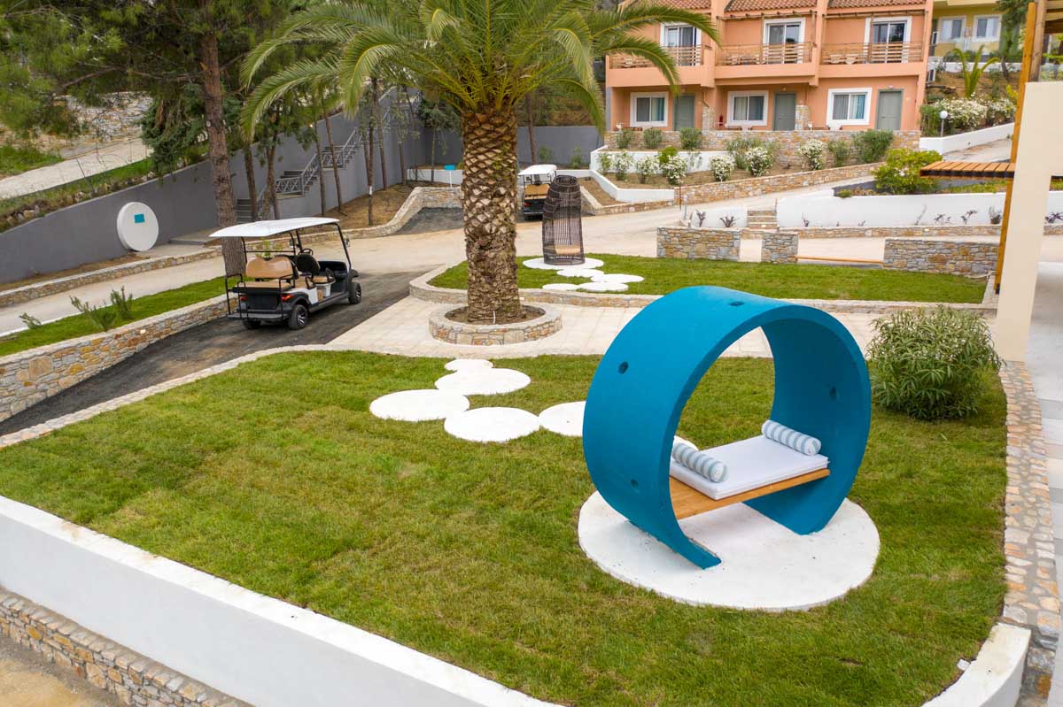 Hotel Zoe dvoriste.jpg