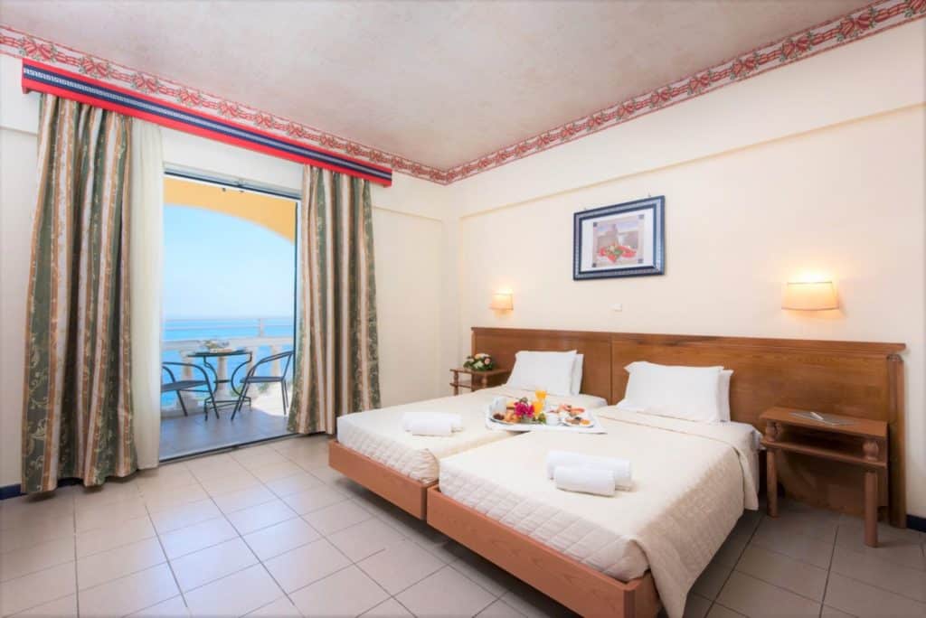 Zante Royal Resort soba 2.jpg