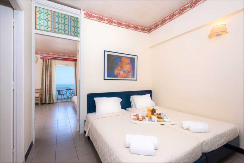 Zante Royal Resort soba 3.jpg