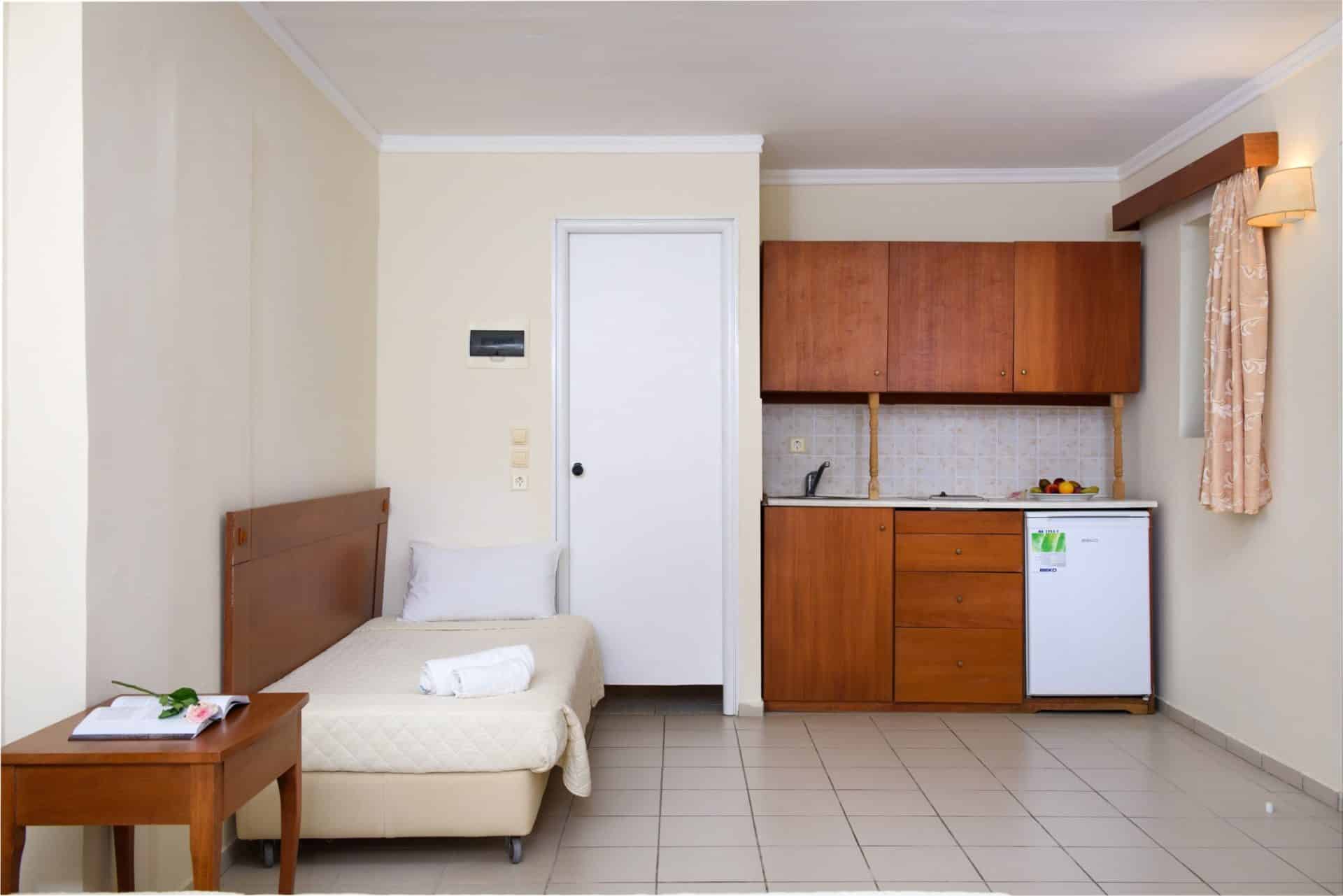 Zante Imperial Beach studio.jpg
