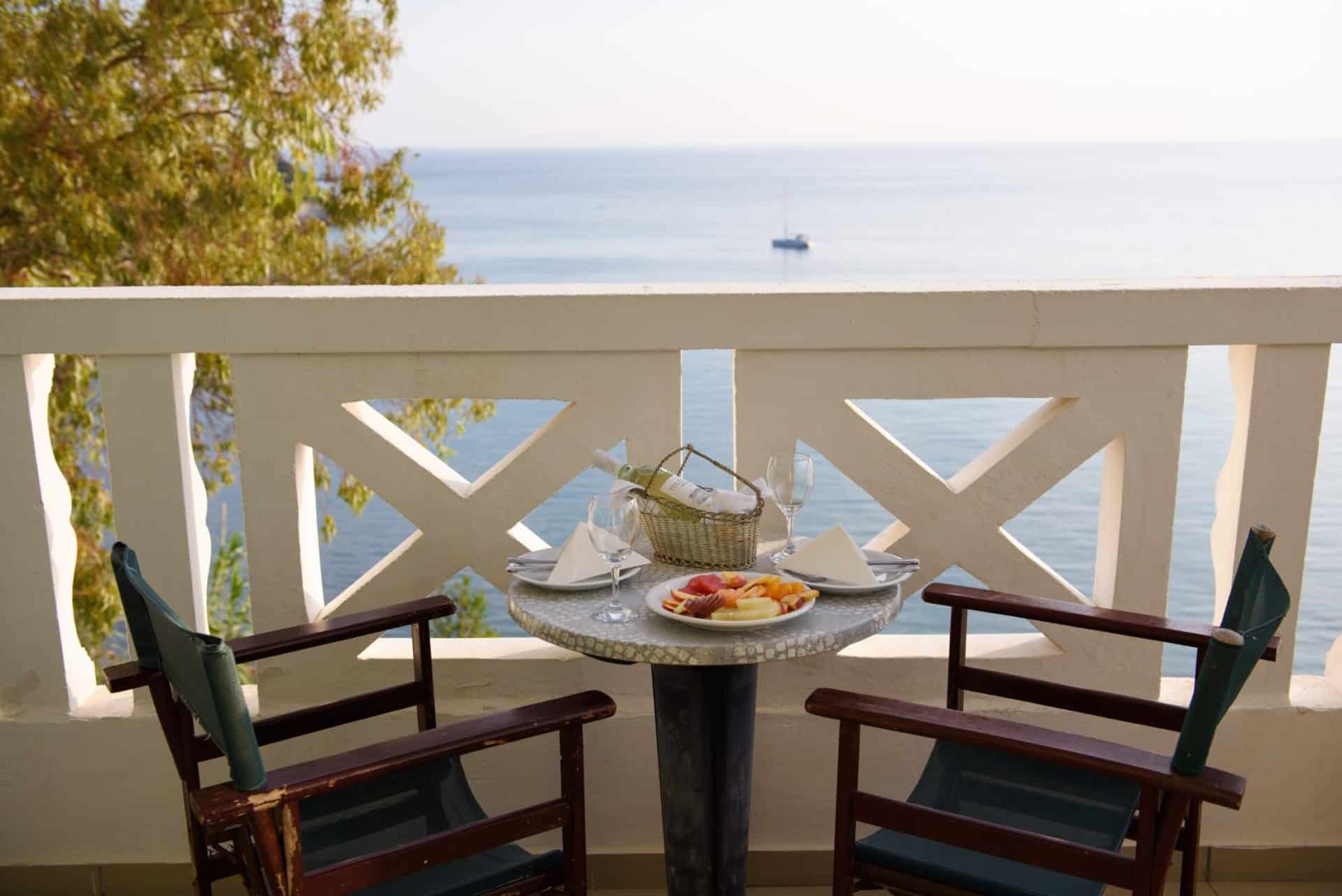 Zante Imperial Beach terasa sa sobe.jpg