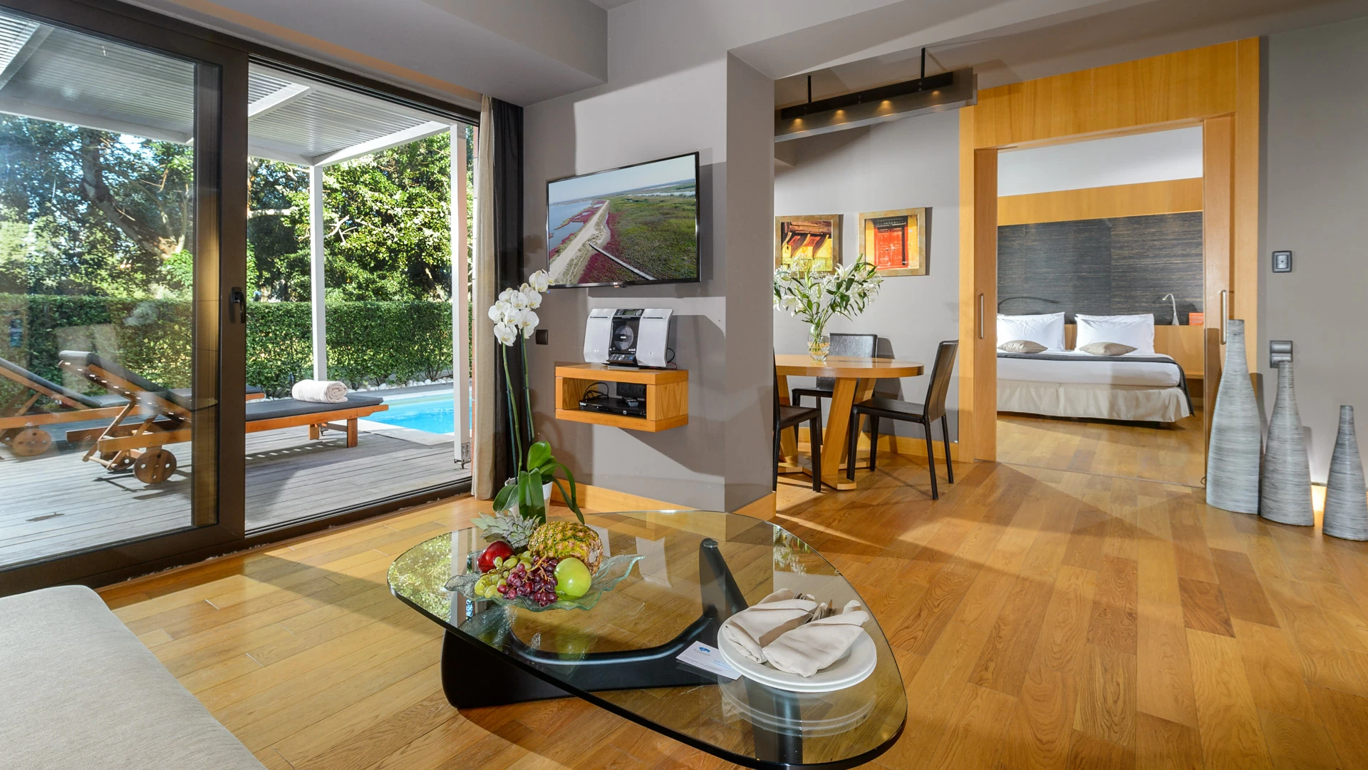 Hotel Alexander hotel Beach _ Spa deluxe suite with private pool.jpg