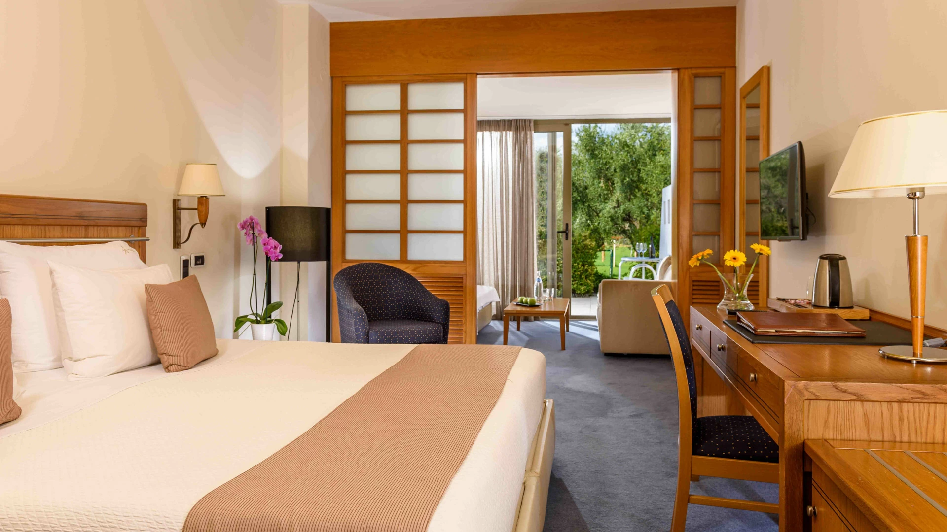 Hotel Alexander hotel Beach _ Spa executive family room.jpg