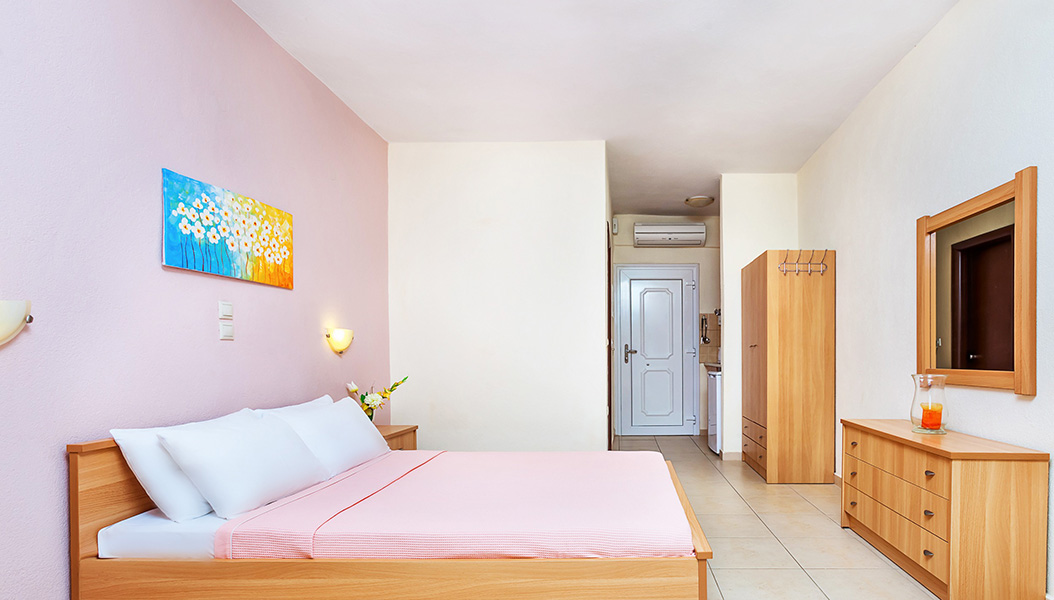 Xenios Loutra Village soba 1.jpg