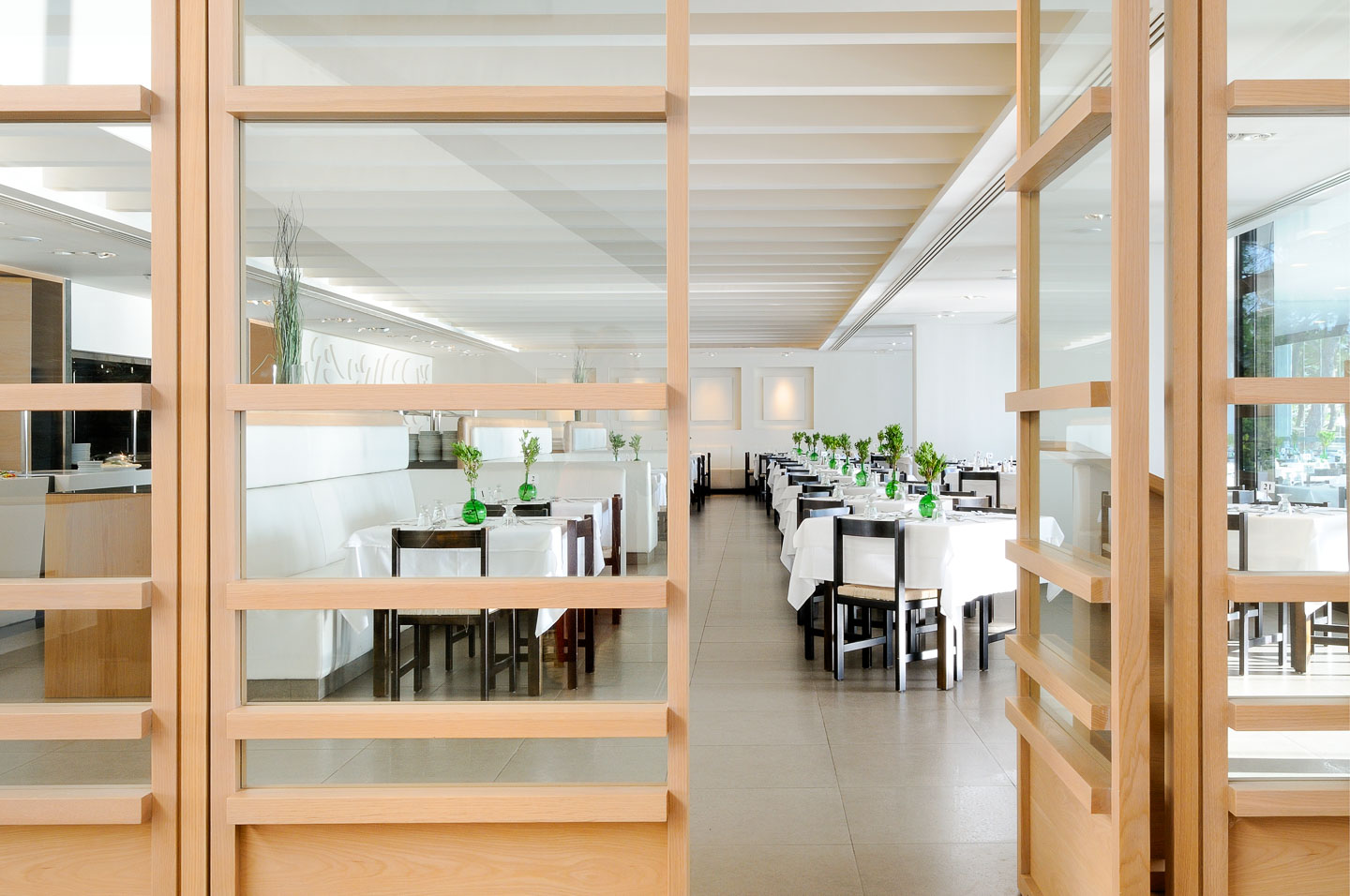 Hotel White Rocks restoran.jpg