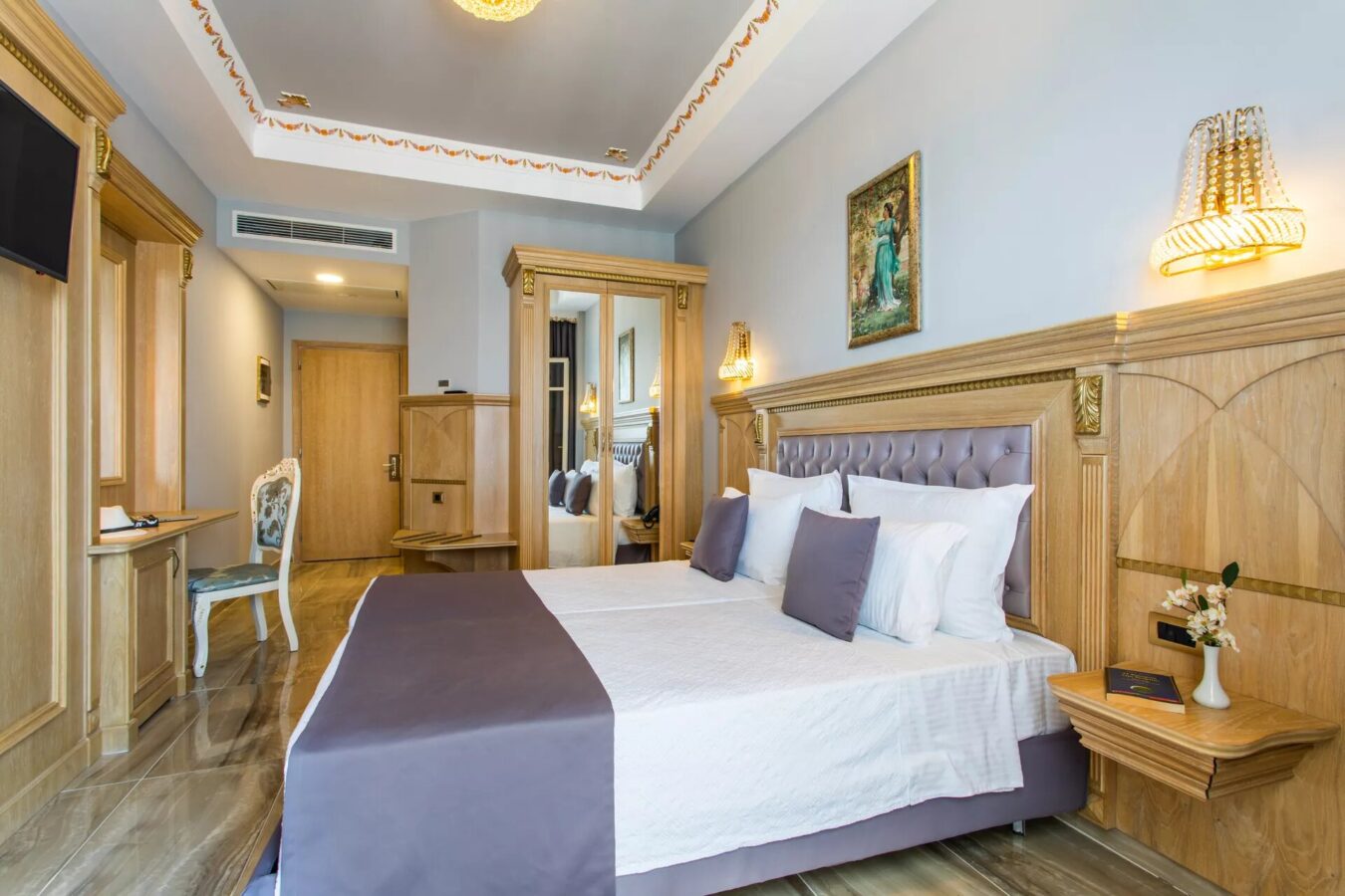 Wellness Santa Hotel deluxe soba pogled vrt.jpg