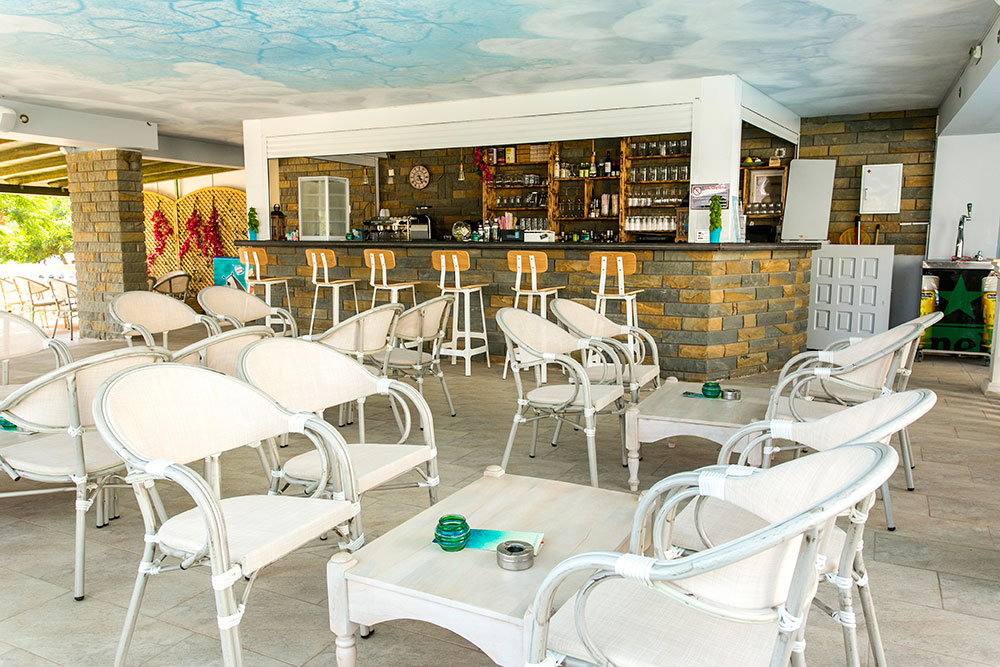 Vrachos Beach bar.jpg