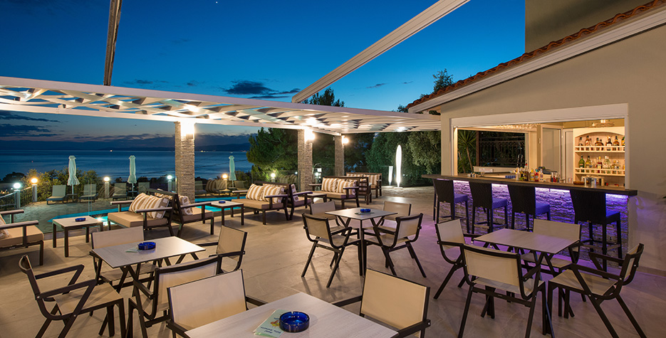Villa Natassa bar.jpg