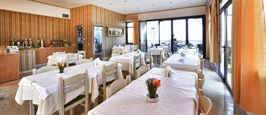 Villa Natassa restoran.jpg