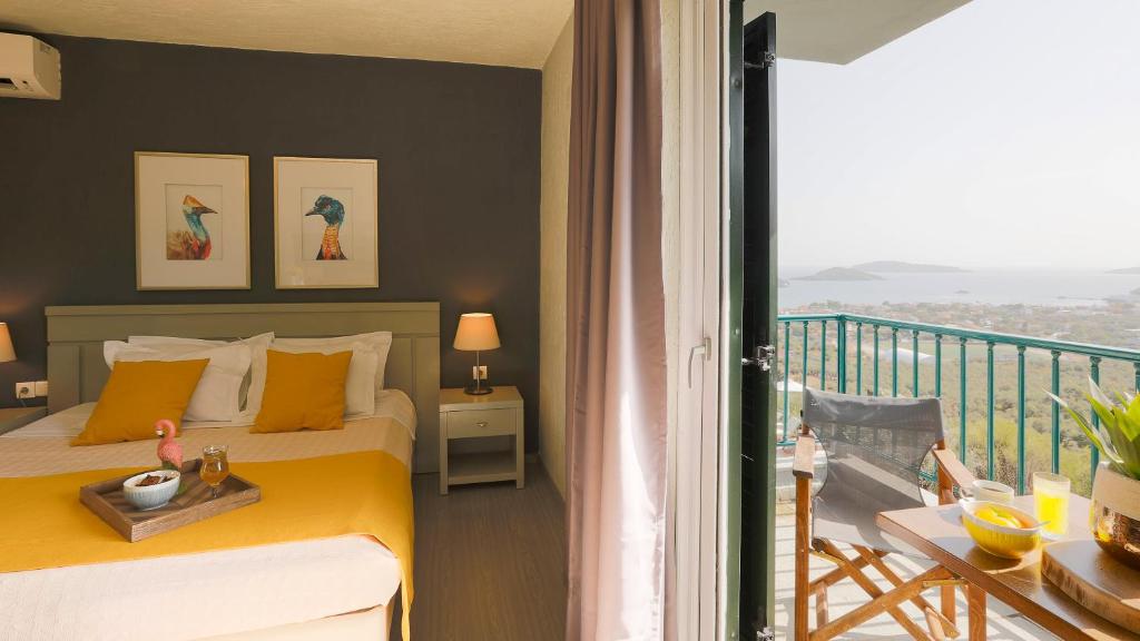 Hotel Vigles Sea View superior soba i terasa.jpg