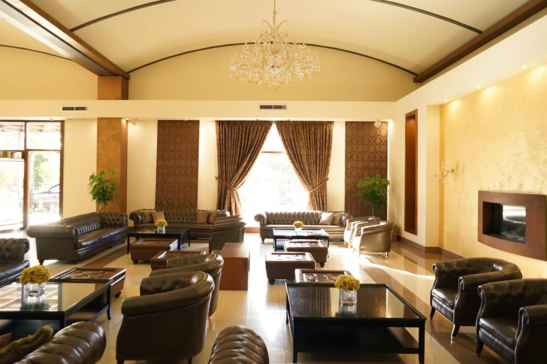 Valis Hotel lobi 1.jpg