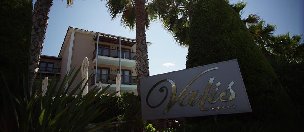Valis Hotel naziv.jpg