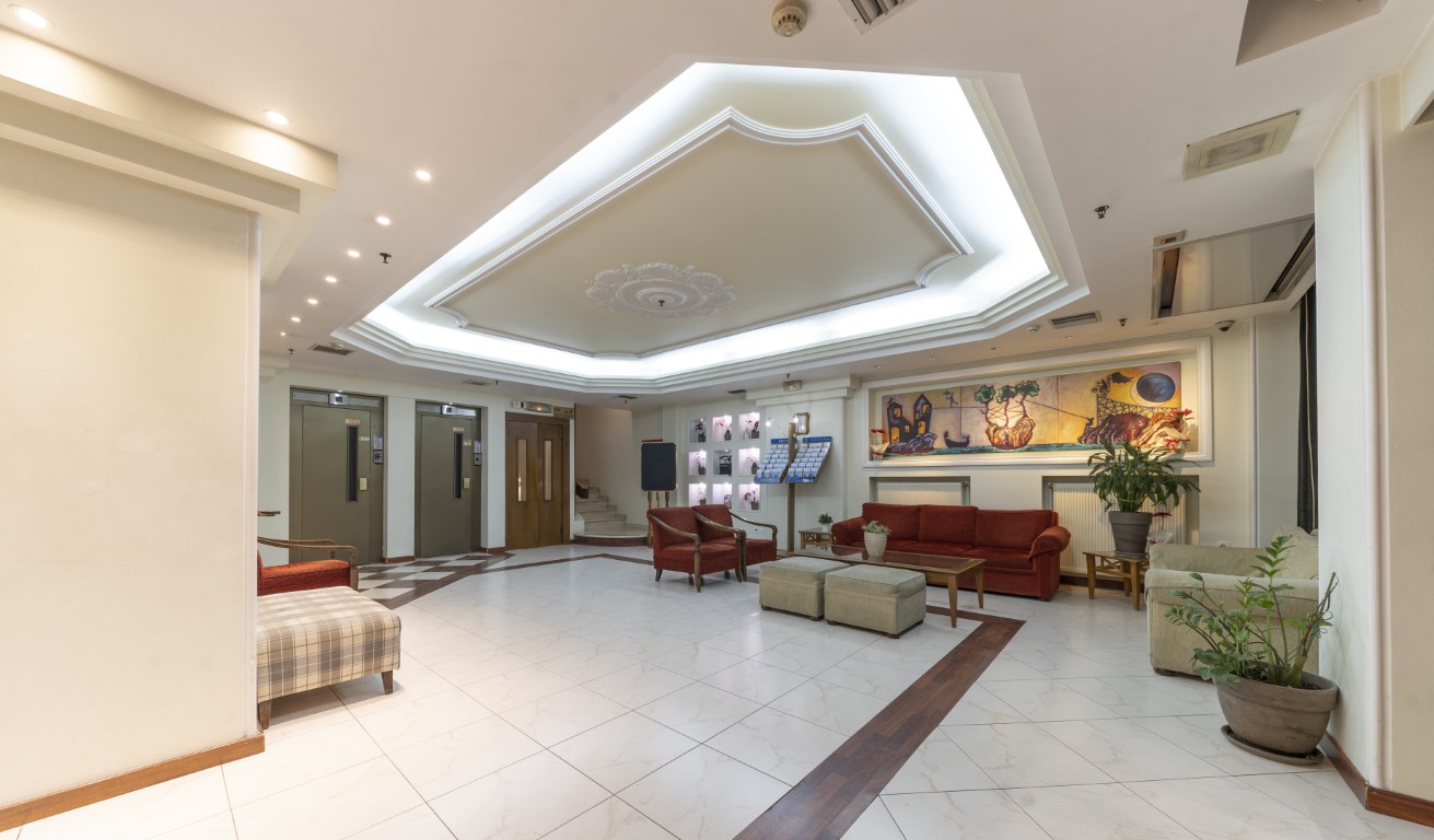 Hotel Vergina lobi.jpg