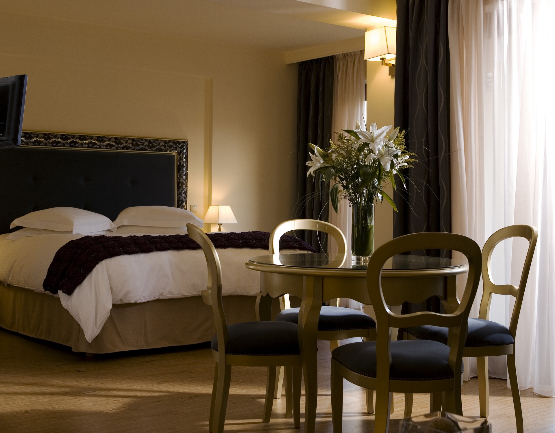 Valis Resort-Junior suite.jpg