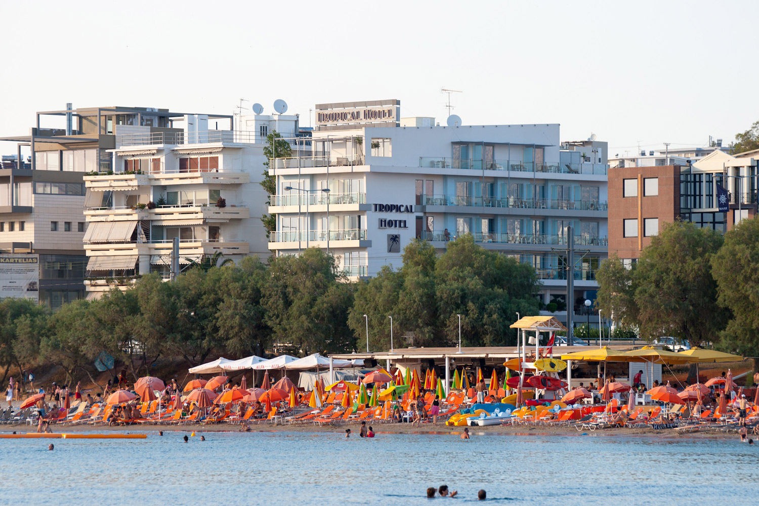Tropical Hotel zgrada.jpg
