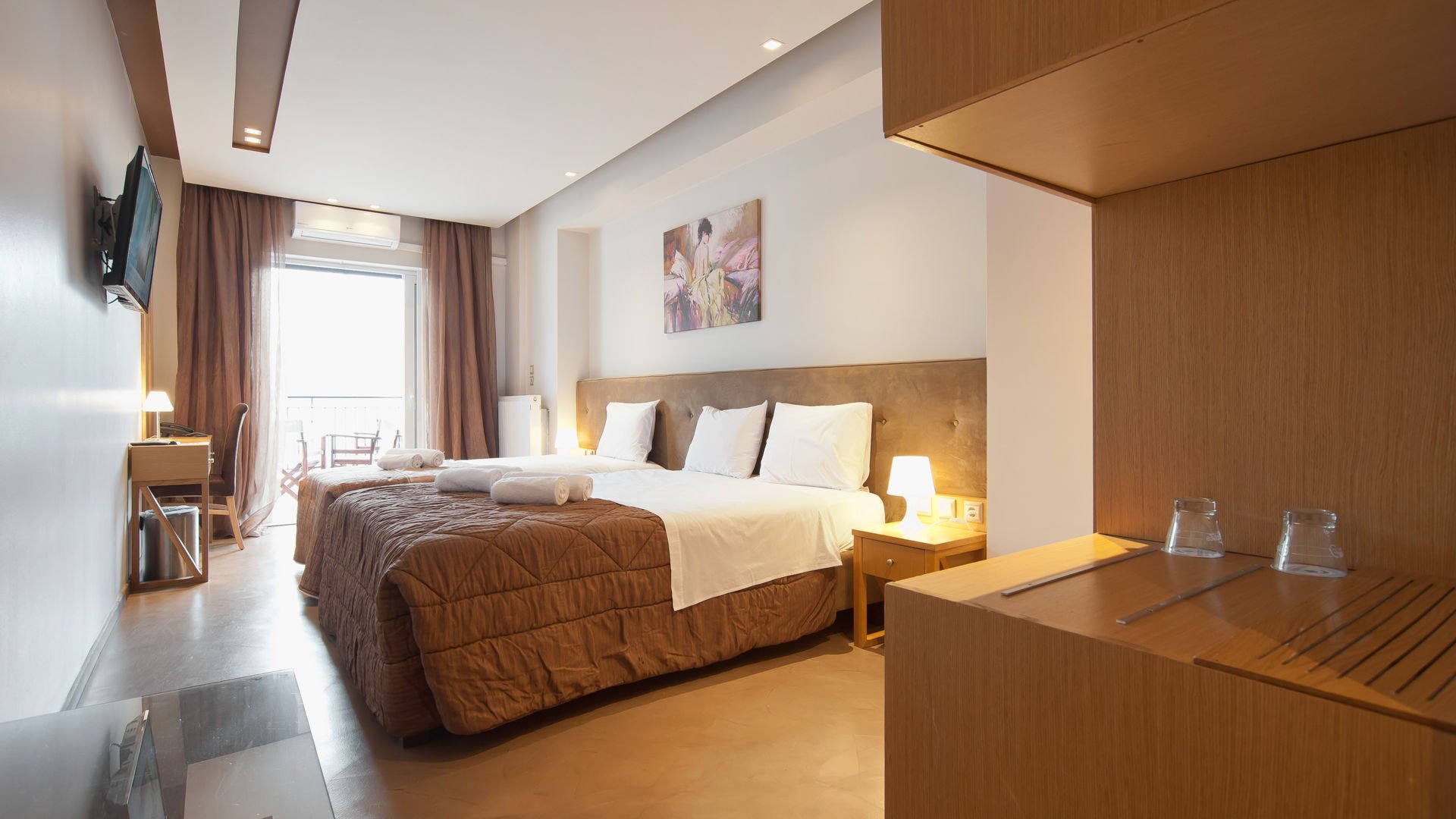 Trokadero Beach Hotel porodicna soba 2.jpg