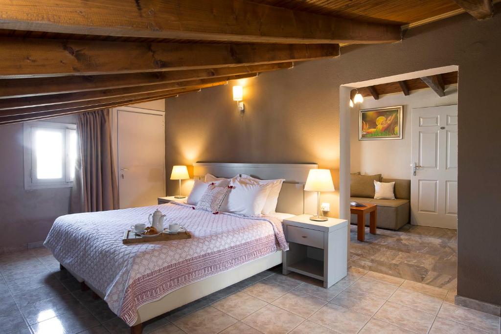 Tomato Beach Hotel loft soba 3.jpg