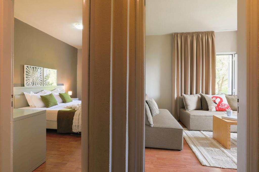 Tomato Beach Hotel suite garden view 2.jpg