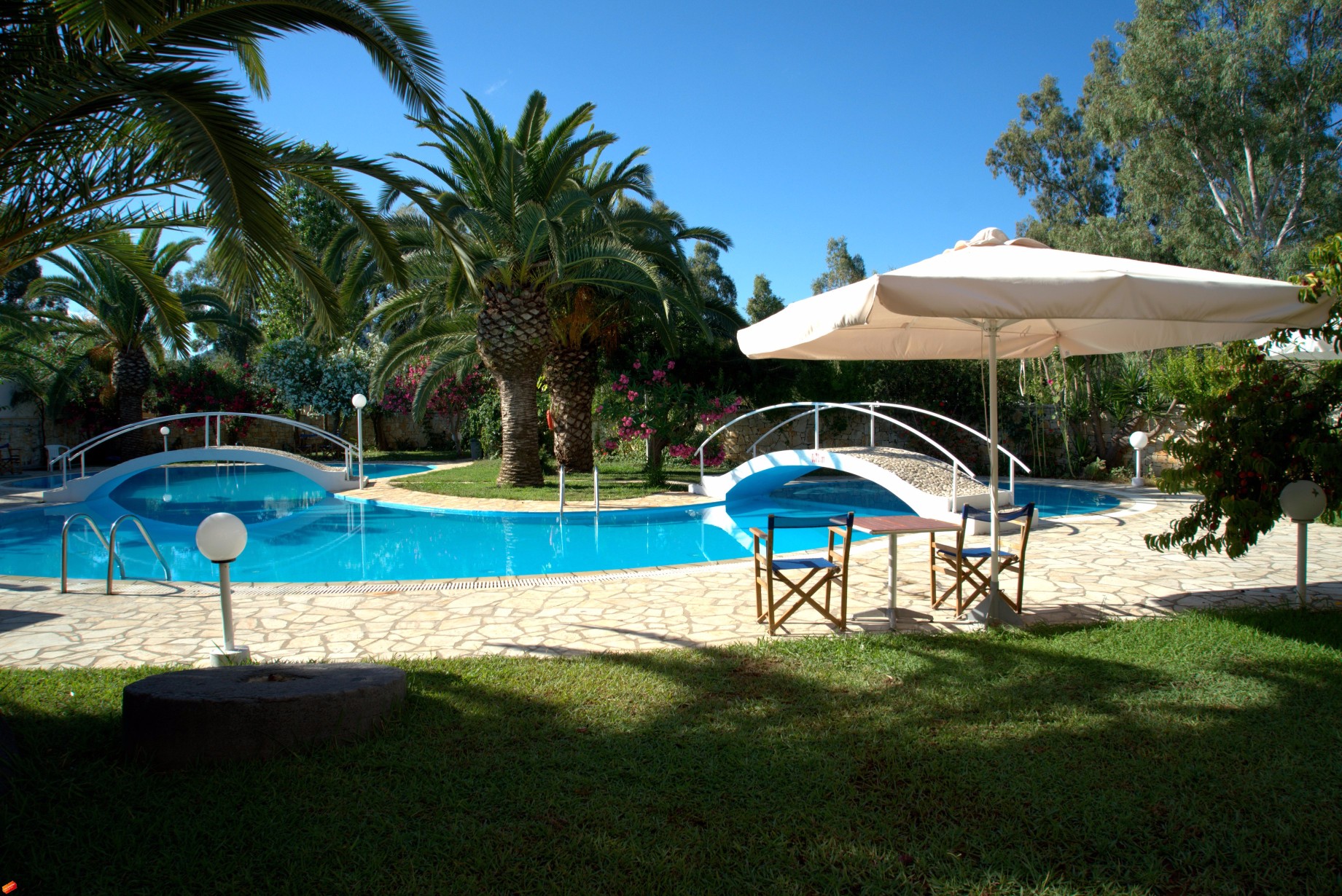 Three Stars Hotel bazen 2.jpg