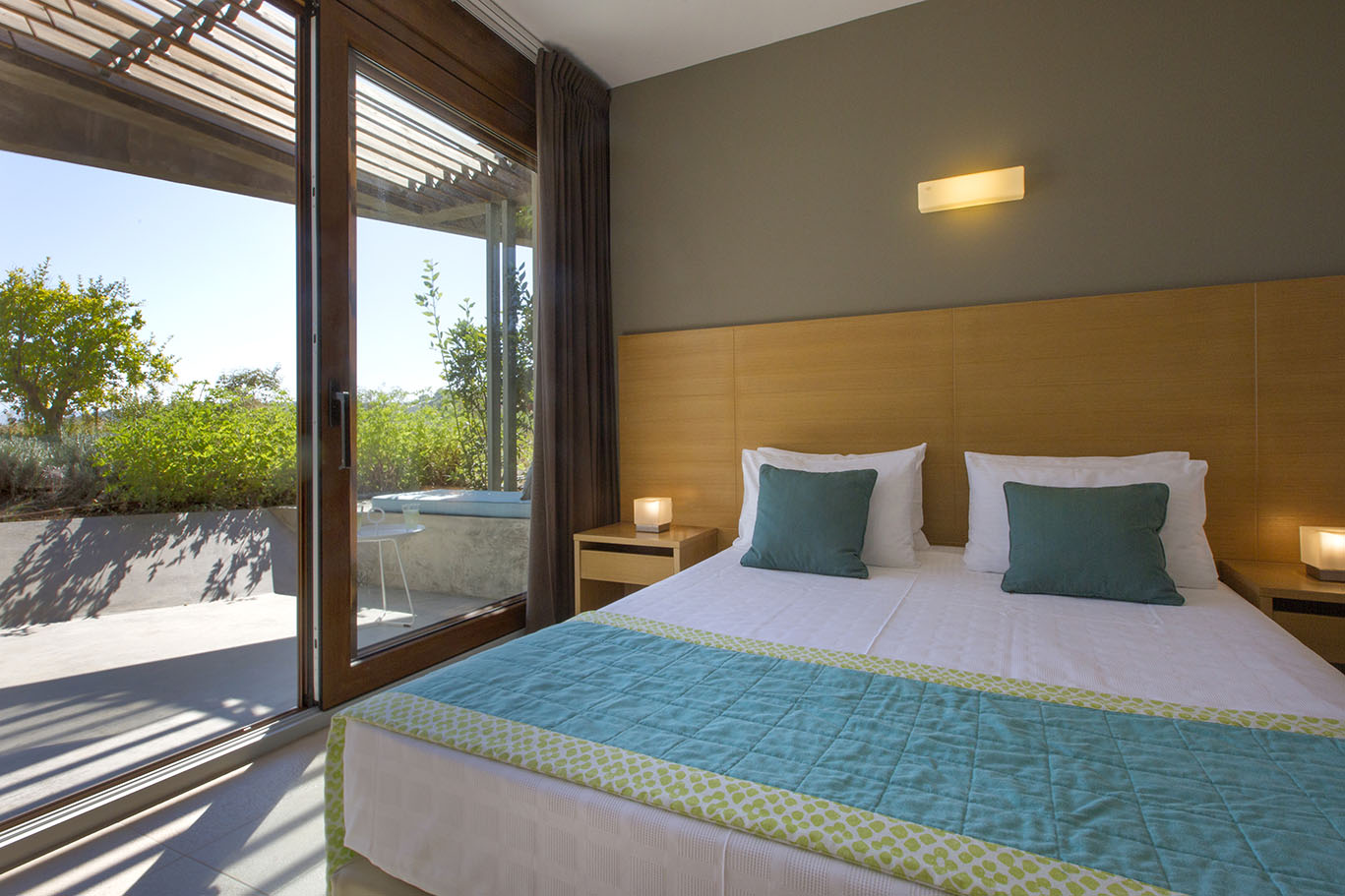 Thalatta Sea Side family suite 1.jpg