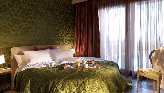Hotel Alexandra Golden Boutique executive grand suite with private pool.jpg