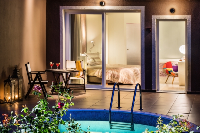 Hotel Alexandra Golden Boutique junior suite with private pool and garden view 1.jpg