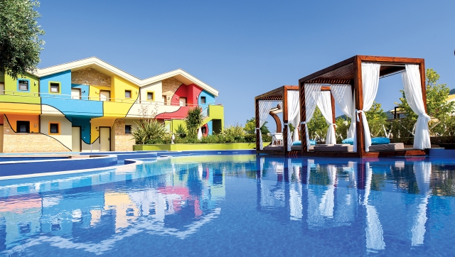 Hotel Alexandra Golden Boutique pool 1.jpg
