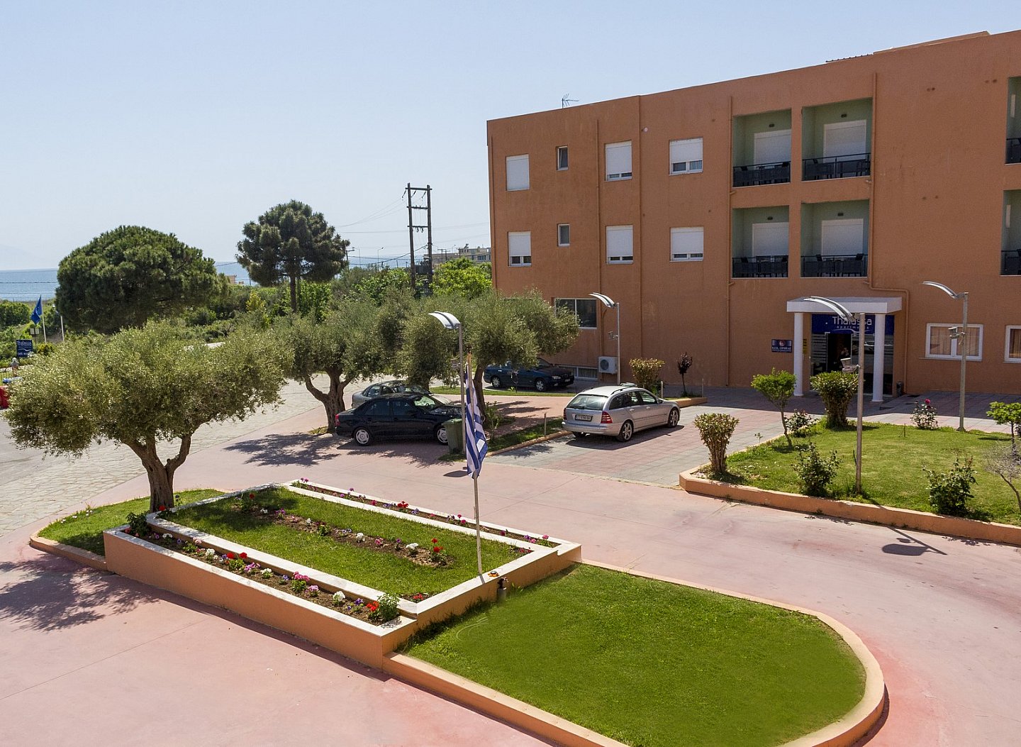 Thalassa Aparthotel zgrada.jpg