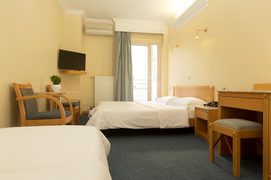Hotel Telioni soba 3.jpg