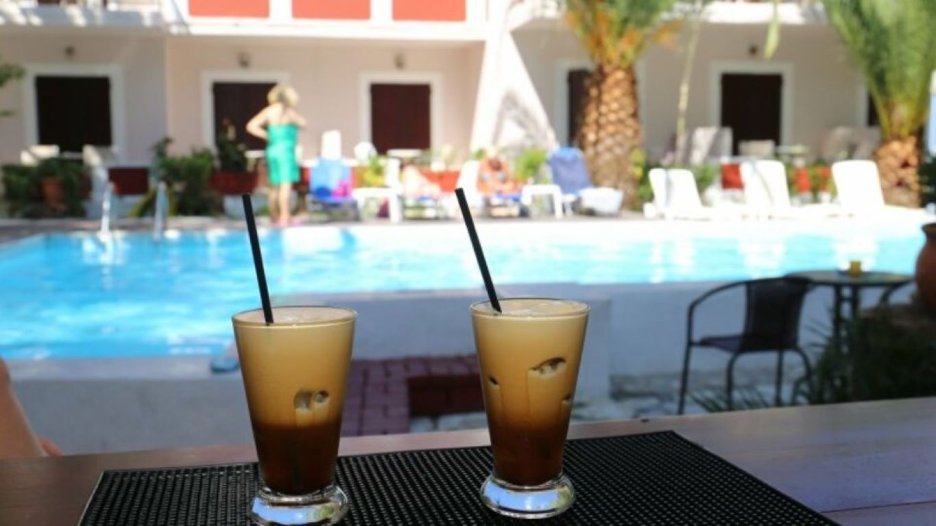 Ermis Hotel-Bar.jpg
