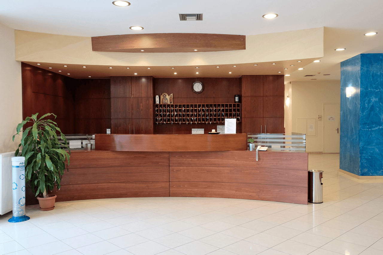 Hotel Stefania recepcija.png