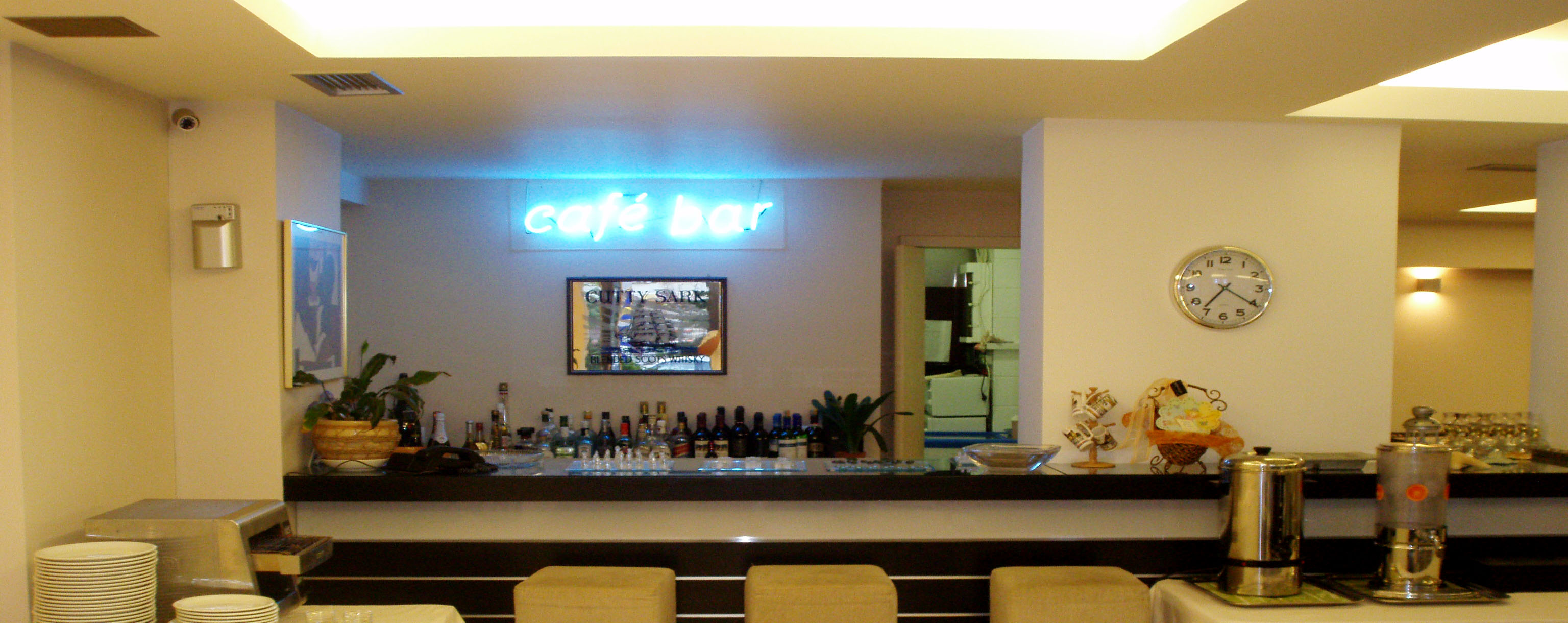 Hotel St George kafe bar.jpg