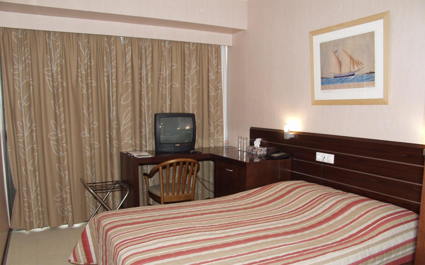 Hotel St George std soba 4.jpg