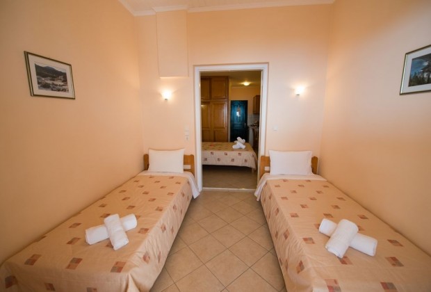 Hotel Sofia porodicna soba.jpg
