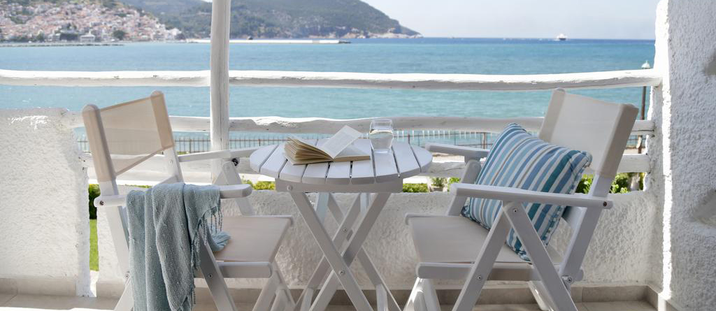 Hotel Skopelos Village terasa.jpg