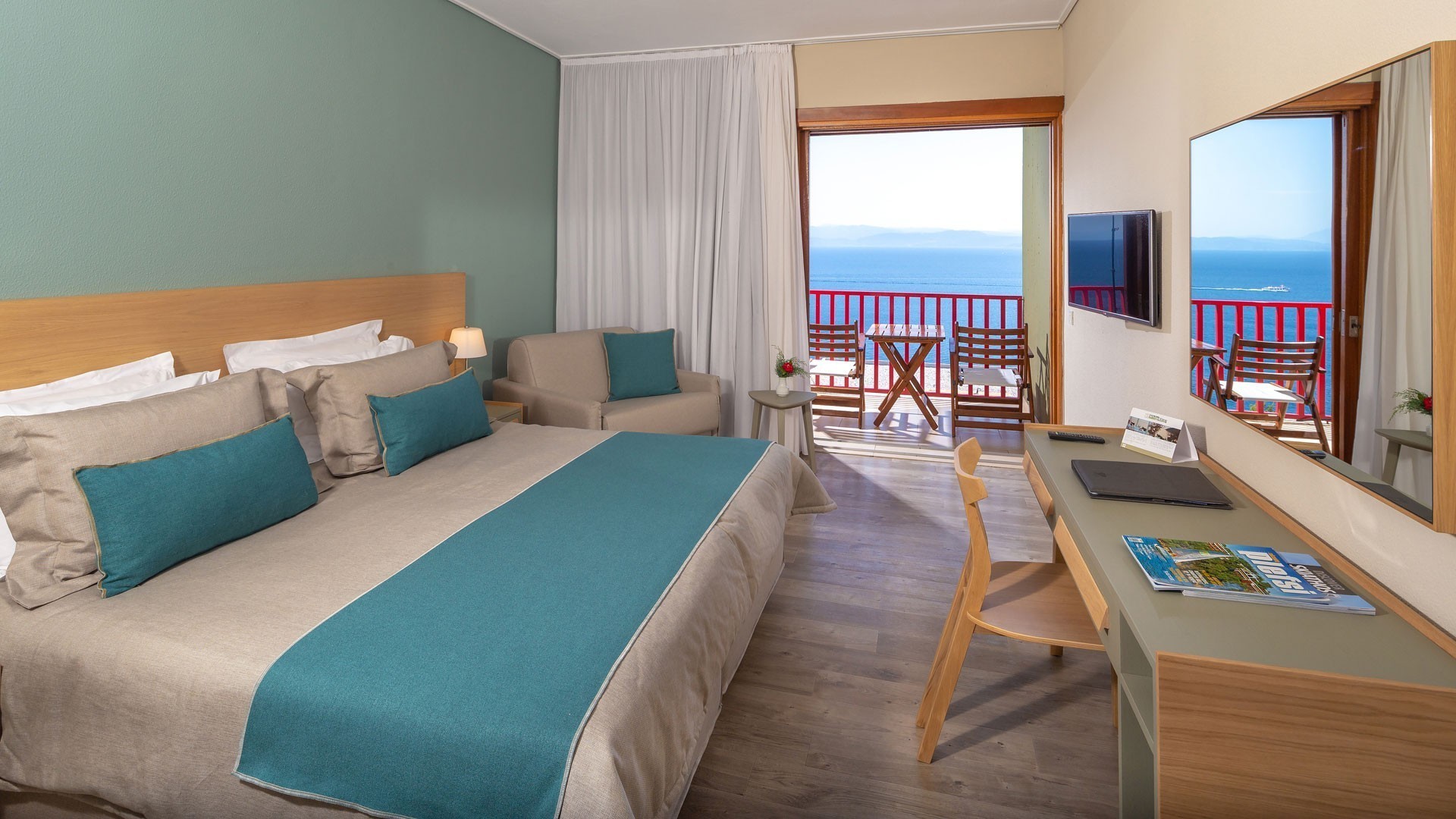 Hotel Skiathos Palace deluxe room.jpeg