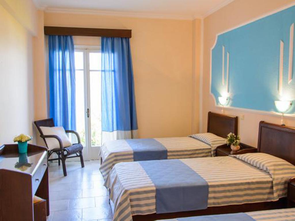 Hotel Sirene Beach triple soba 2.jpg