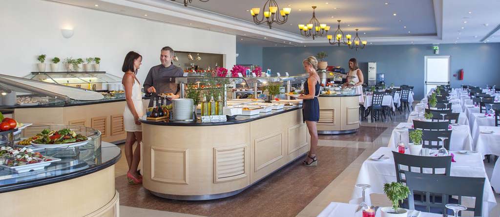 Plagos Beach Hotel restoran i hrana.jpg