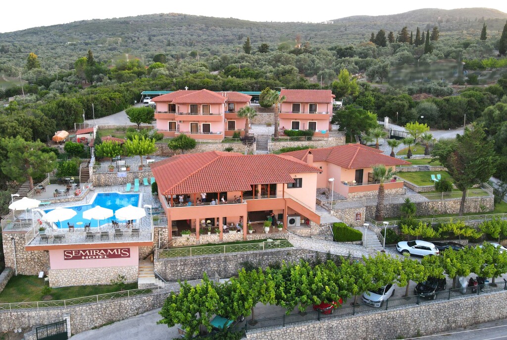 Hotel Semiramis zgrada 1.jpg