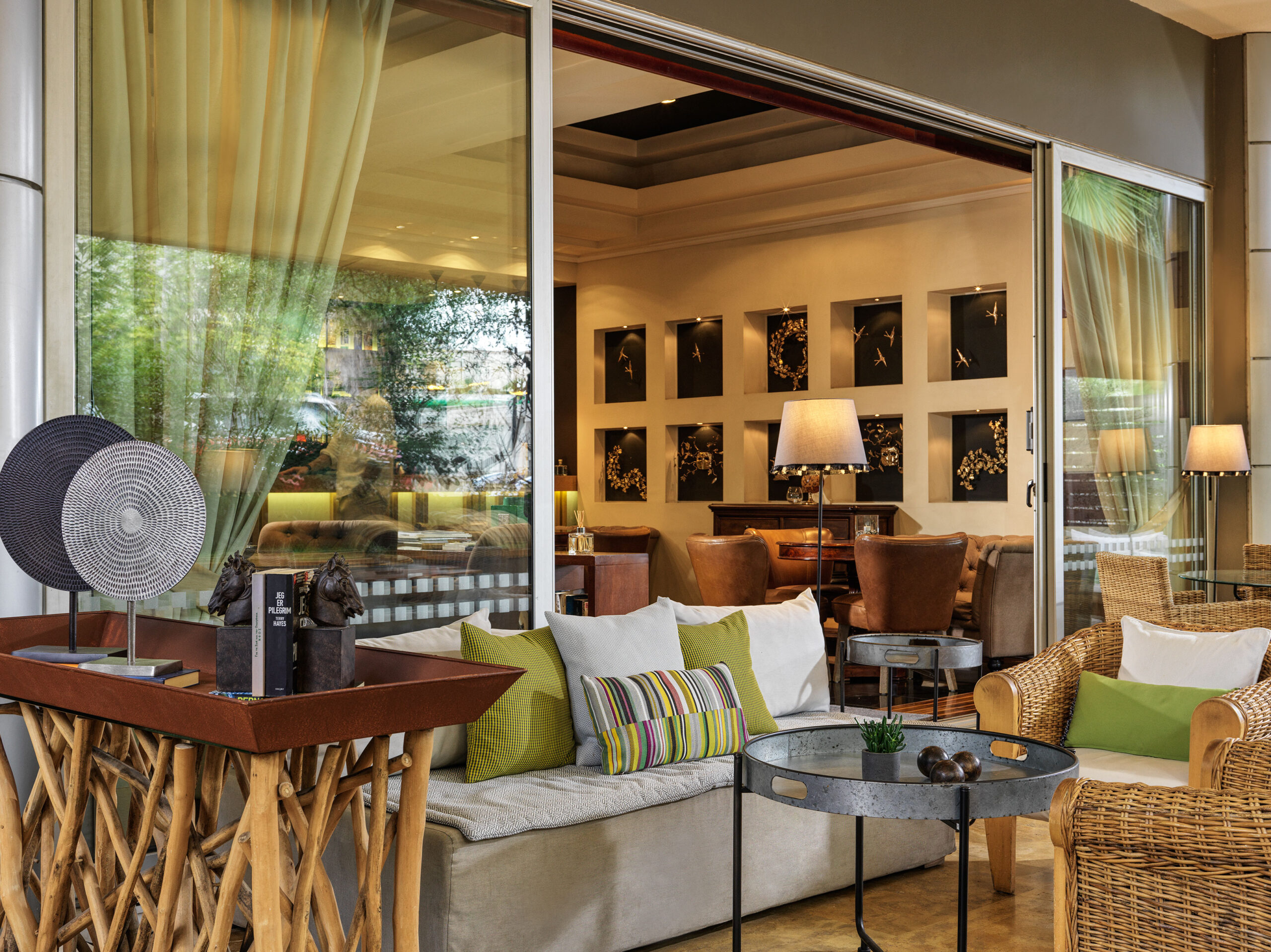 Hotel Sea View bar 1.jpg