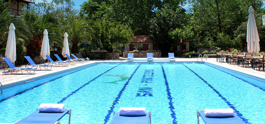 Hotel San Panteleimon bazen.jpg