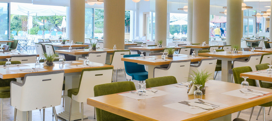 Hotel San Panteleimon restoran 1.jpg