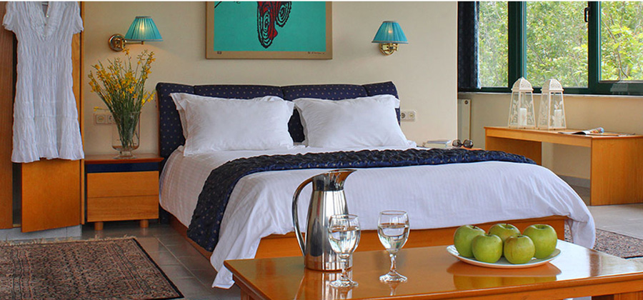 Hotel San Panteleimon soba 1.jpg