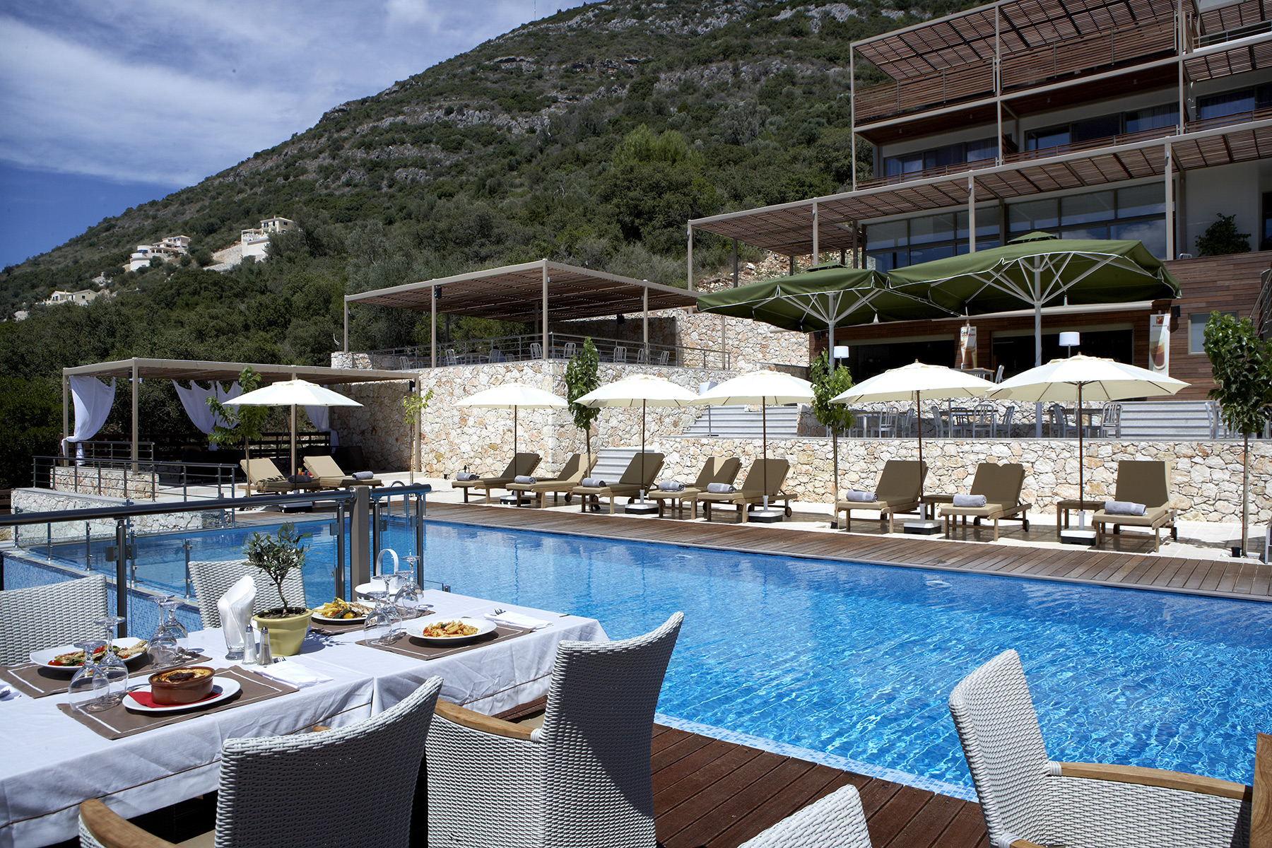 Hotel San Nicolas bazen 1.jpg