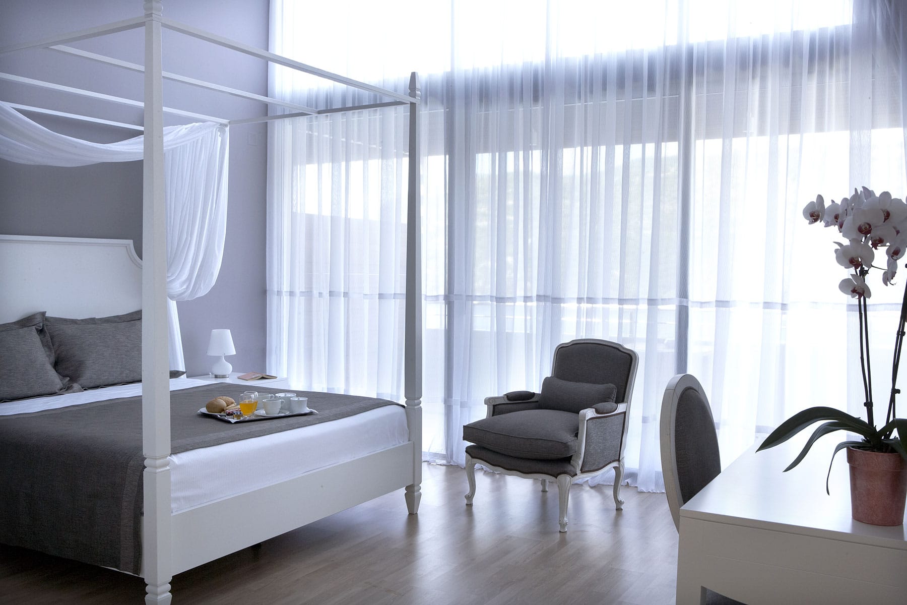 Hotel San Nicolas deluxe room 2.jpg