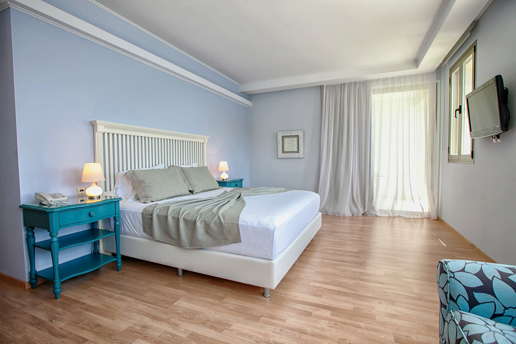 Hotel San Nicolas deluxe room.jpg