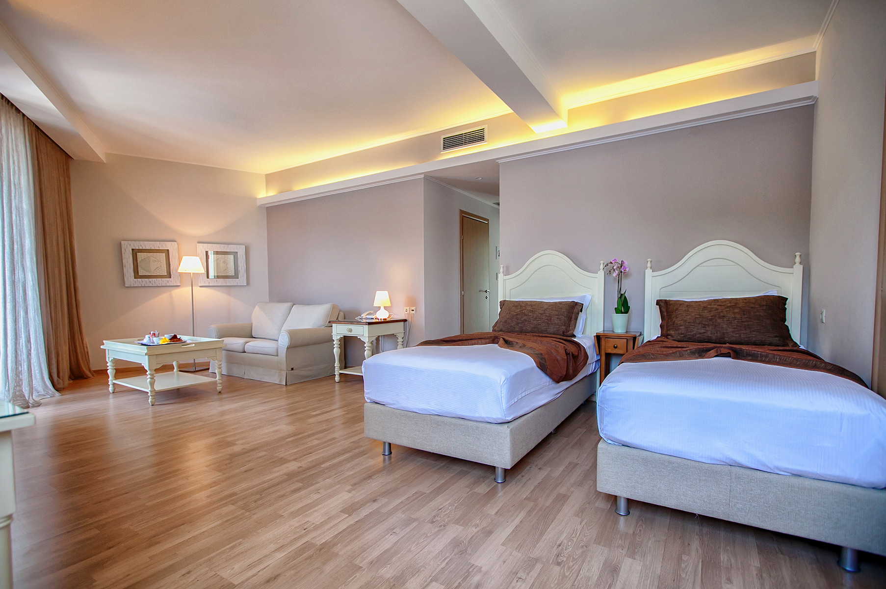 Hotel San Nicolas grand suite 2.jpg