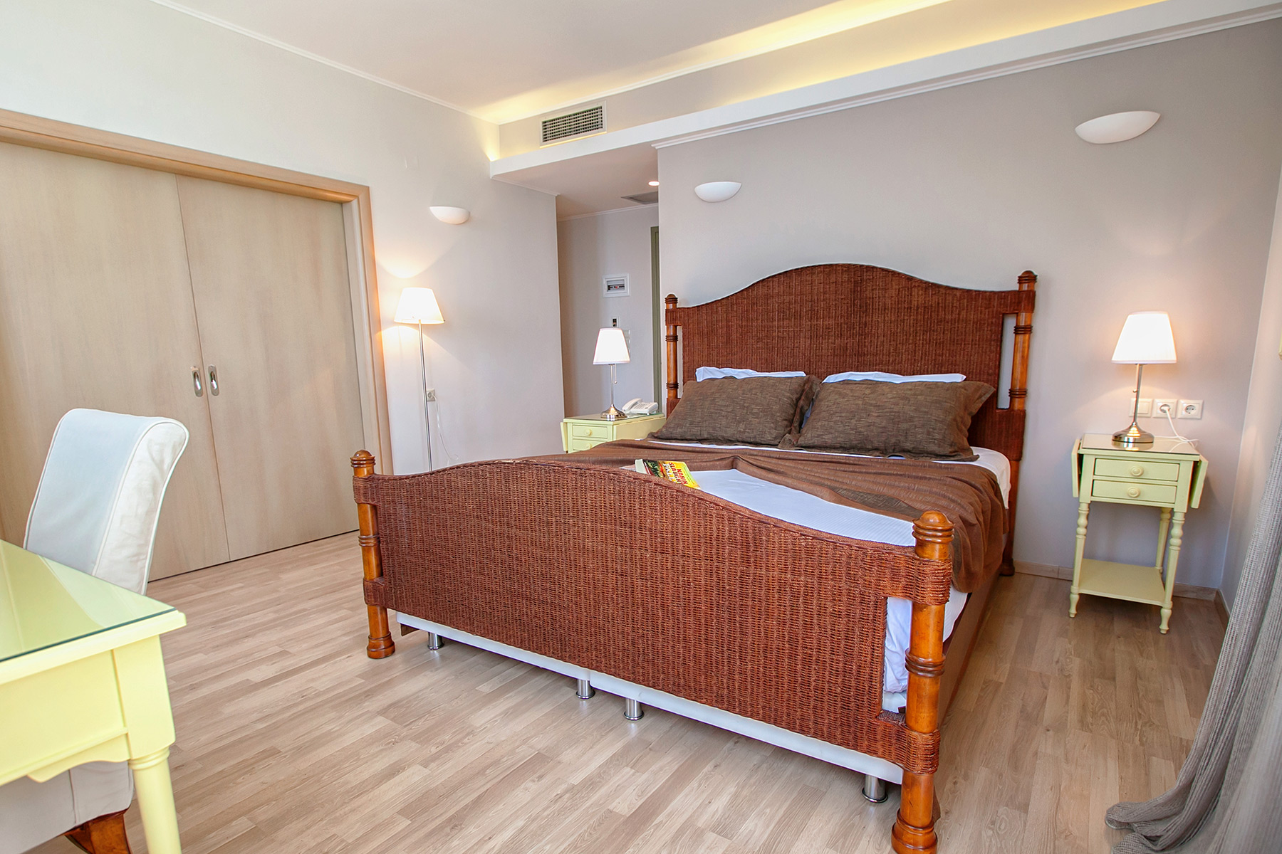 Hotel San Nicolas grand suite 3.jpg