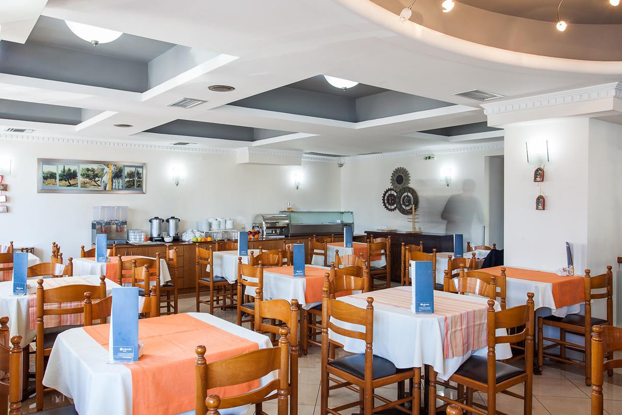 Hotel Rotonda restoran.jpg